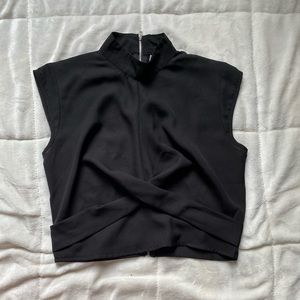 Zip bag Cropped mock turtleneck twist front